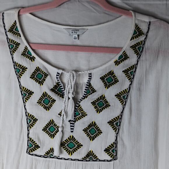 Crown & Ivy Boho Embroidered Flow Top Women's‎ Size XL Made in India Cottagecore - Picture 2 of 11